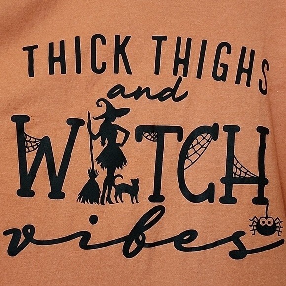 NWOT Women's Plus Thick Thighs and Witch Vibes Hanes Graphic T-Shirt 3XL - Picture 3 of 3